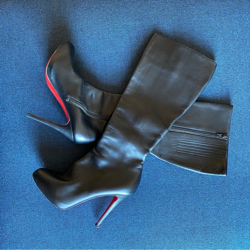 Christian Louboutin Pumppie Botta knee high leather boots